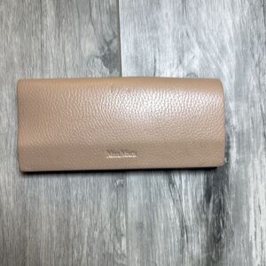 Max Mara Women's Tan Genuine Leather Fold-over Eyeglasses case